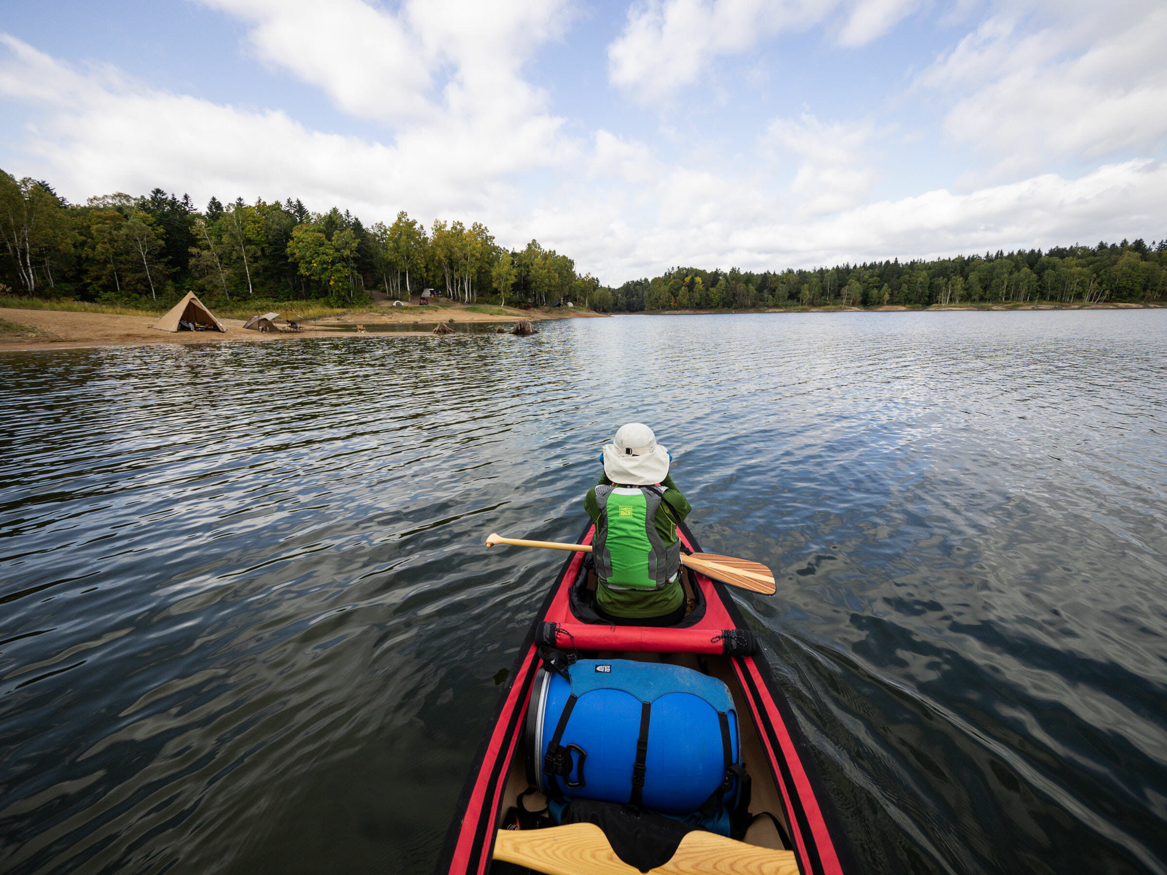 Canoeing on Lake Shumarinai (Hokkaido, Japan)
